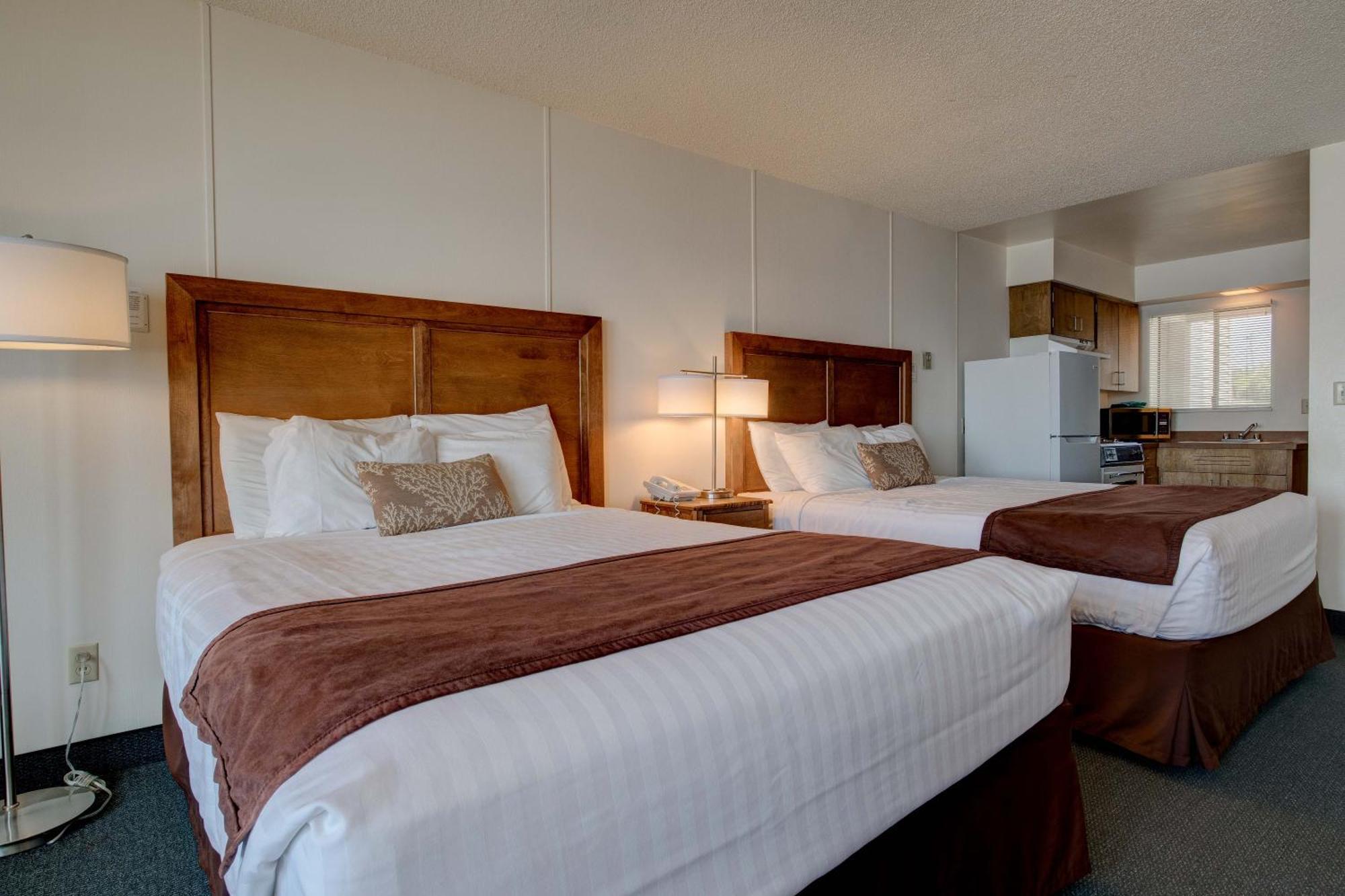 Ester Lee Oceanview Inn 林肯市 外观 照片