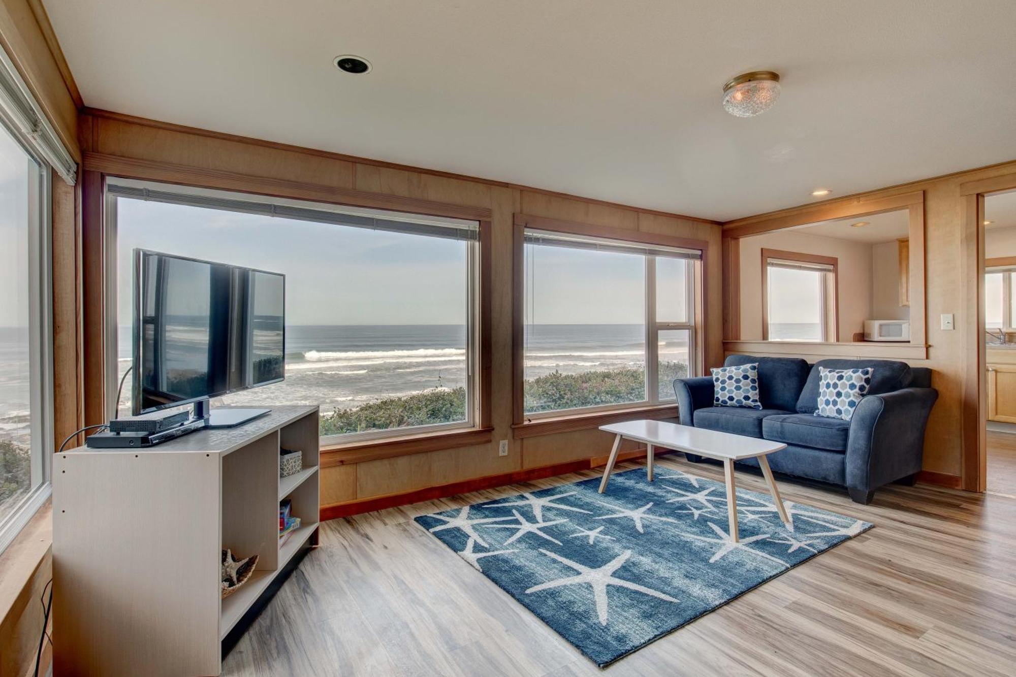 Ester Lee Oceanview Inn 林肯市 外观 照片