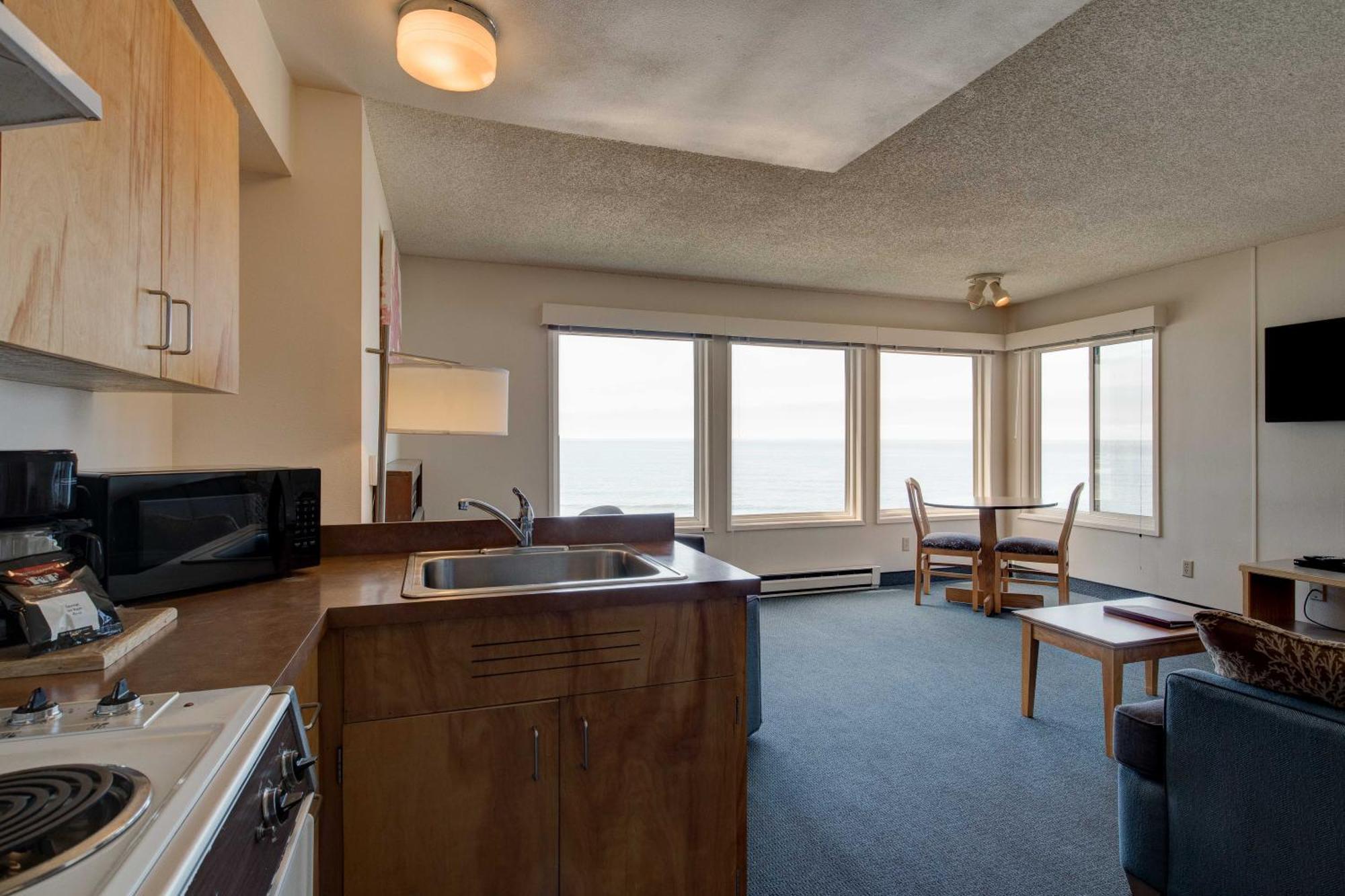 Ester Lee Oceanview Inn 林肯市 客房 照片